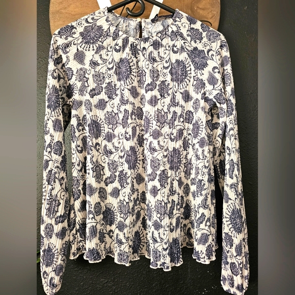 Mark & Spencer Beautiful top! - Picture 1 of 6